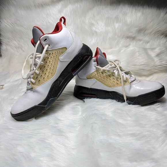 Nike Other - Jordan Maxin 200 Fire Red Men’s Size 9 White Red